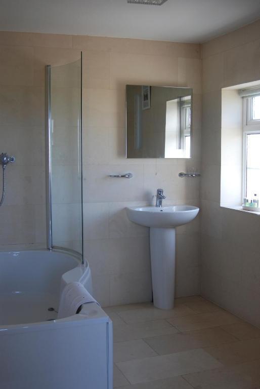 Ty Dderw Country Inn Moelfre Zimmer foto