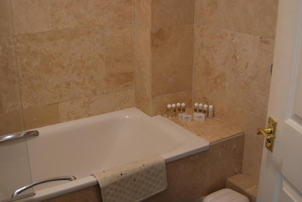 Ty Dderw Country Inn Moelfre Zimmer foto